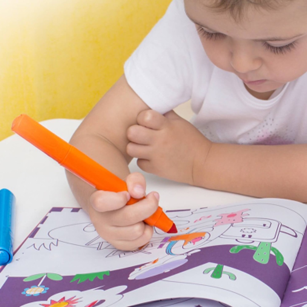 Carte de colorat pentru băieți 2