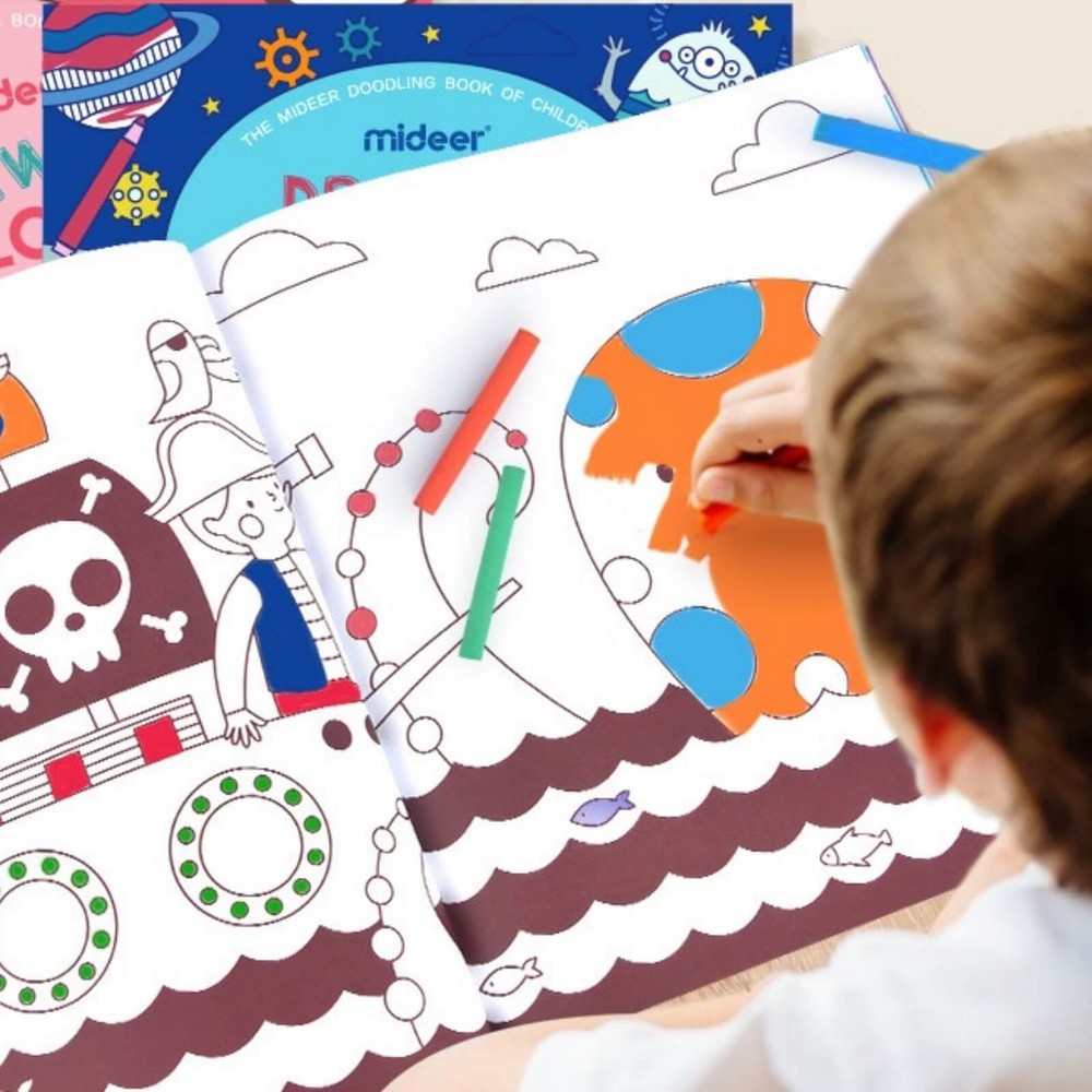 Carte de colorat pentru băieți 4