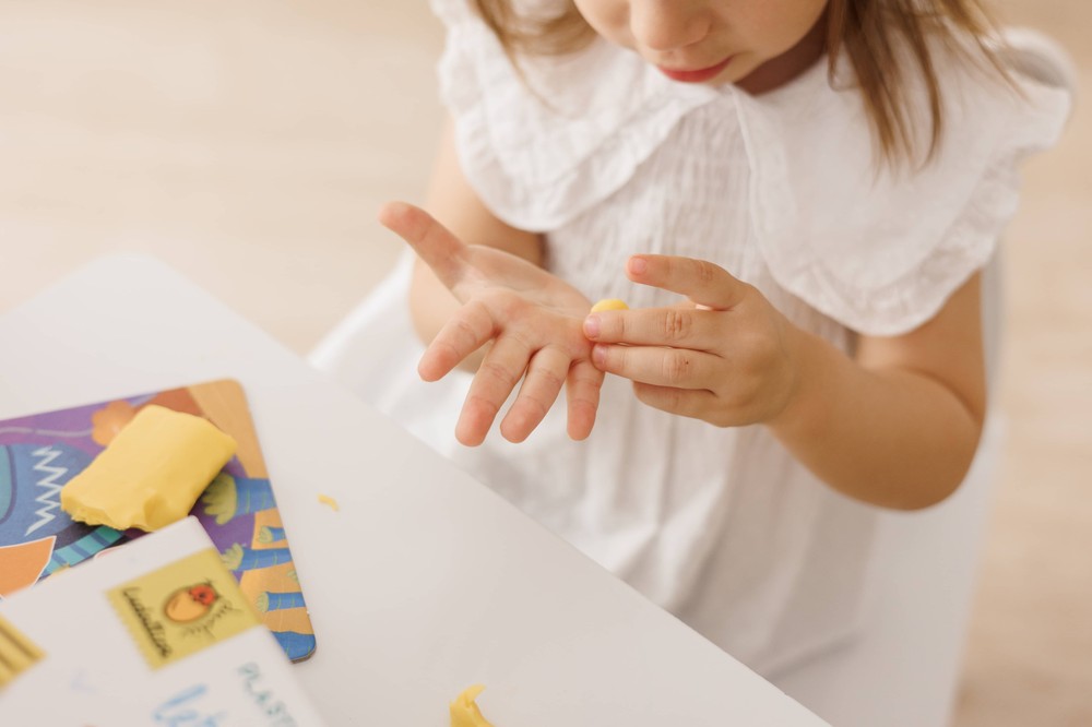 Creează cu mine, joc îndemânare Hai sa decoram, Ludattica, 2-3 ani + 10