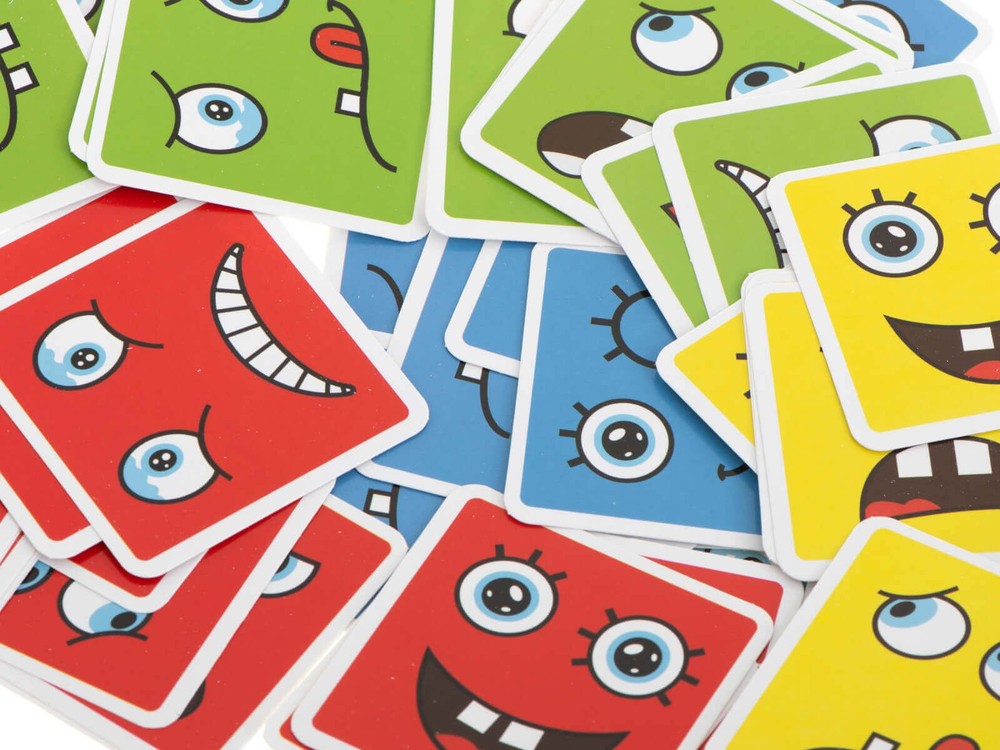 Joc expresii faciale, Educativ, de Exprimare a Emoțiilor cu 64 cartonașe și 16 cuburi, Cub Rubik 10