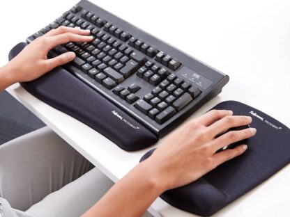 Mousepad și suport tastatură pentru încheietură PlushTouch Fellowes negru 1